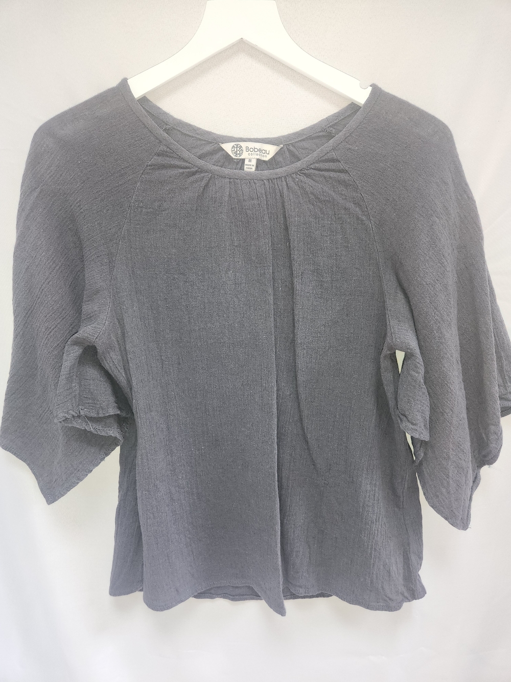 bobeau Slate Gray Crinkle Gauze Flutter Sleeve Top